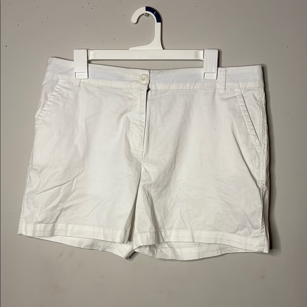 Crown & Ivy Women's Classic White Shorts